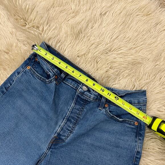 Levi's Wedgie Straight High Rise Cropped Jeans medium wash Size 32 - Picture 3 of 12